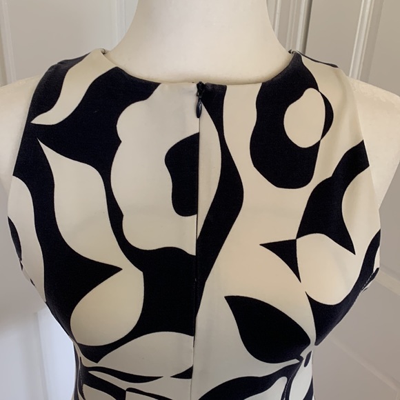 EUC.  Banana Republic fitted top - Picture 3 of 10